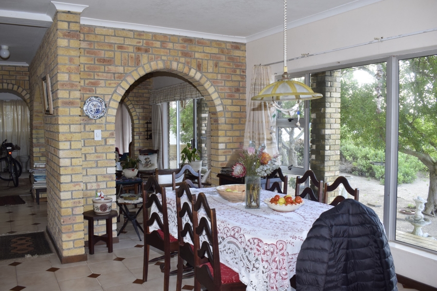 2 Bedroom Property for Sale in Struisbaai Western Cape